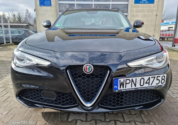 Alfa Romeo Giulia cena 115900 przebieg: 19000, rok produkcji 2019 z Płońsk małe 154